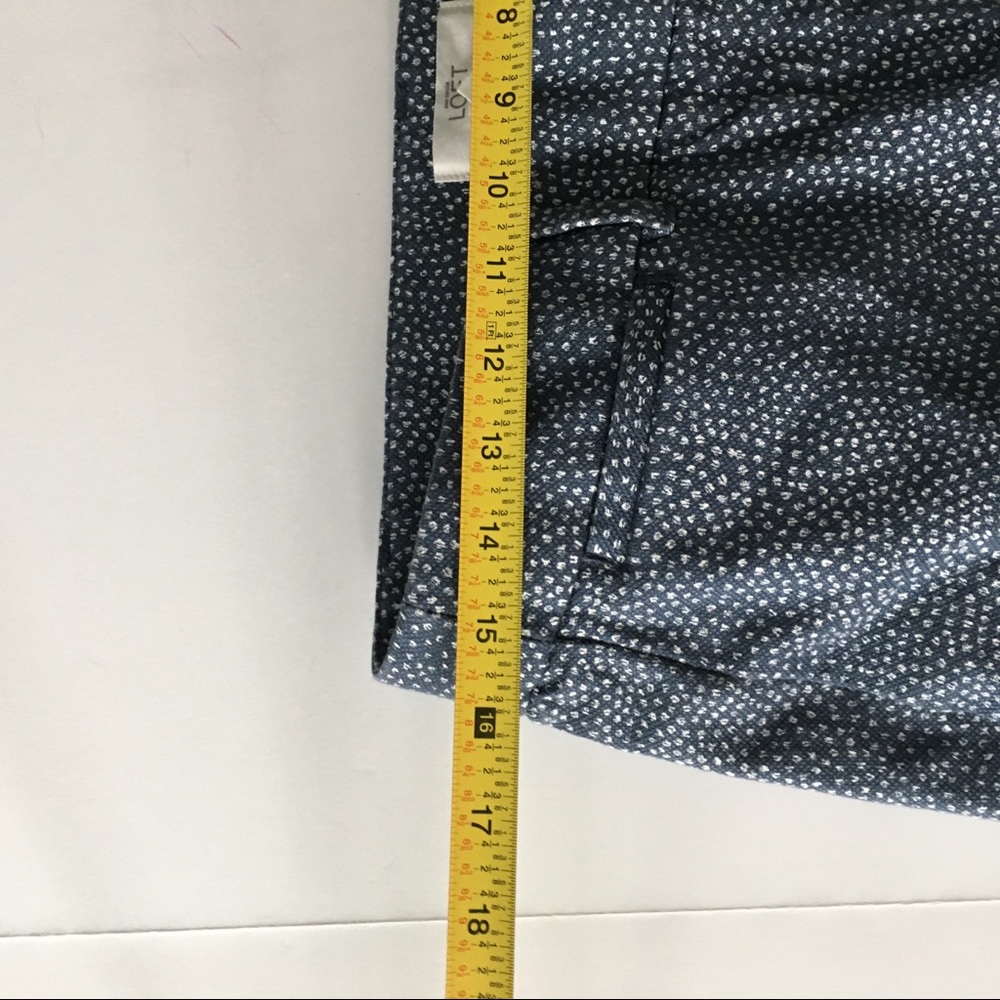 LOFT Blue Patterned Cropped Pants - Picture 6 of 8